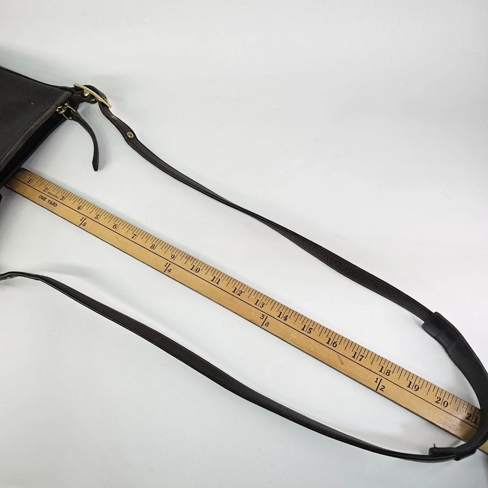 Vintage COACH 9204 Leather Crossbody Bag Made In USA Adjustable Belt Strap